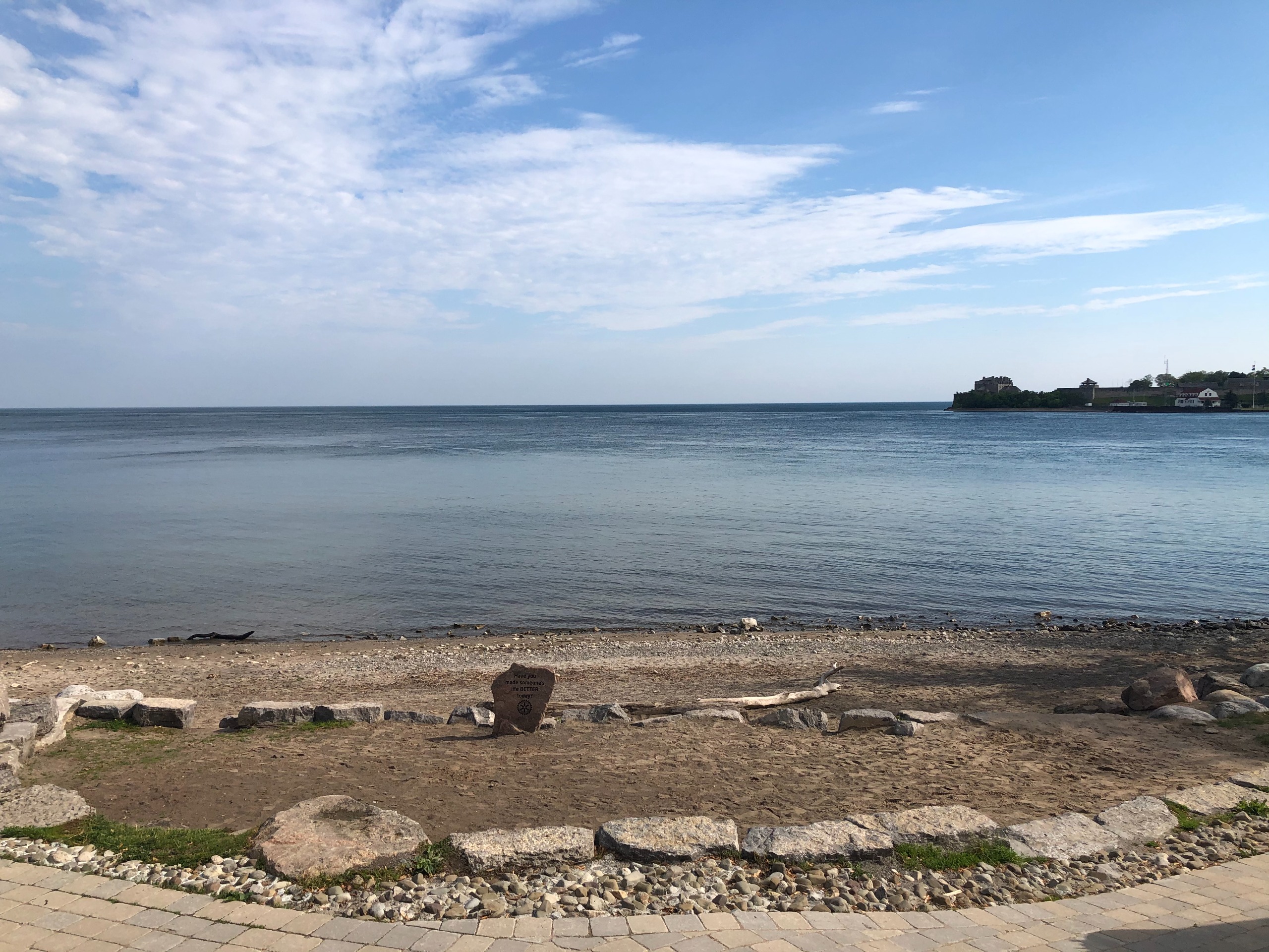 Shoreline with beach at Queen's Royal Beach on Niagara River